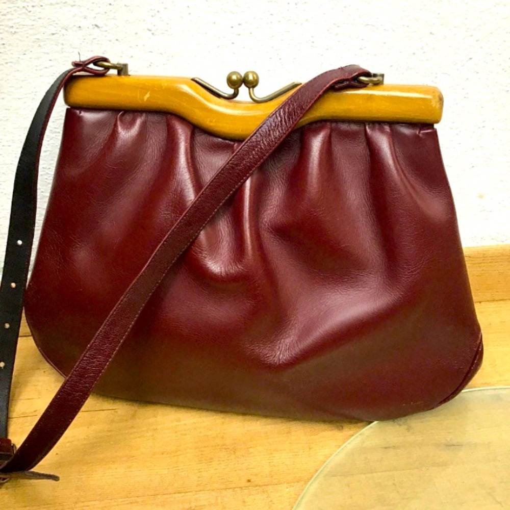 VINTAGE FLORENTINE BURGUNDY, LEATHER SHOULDER BAG / Red Luxury vintage bag